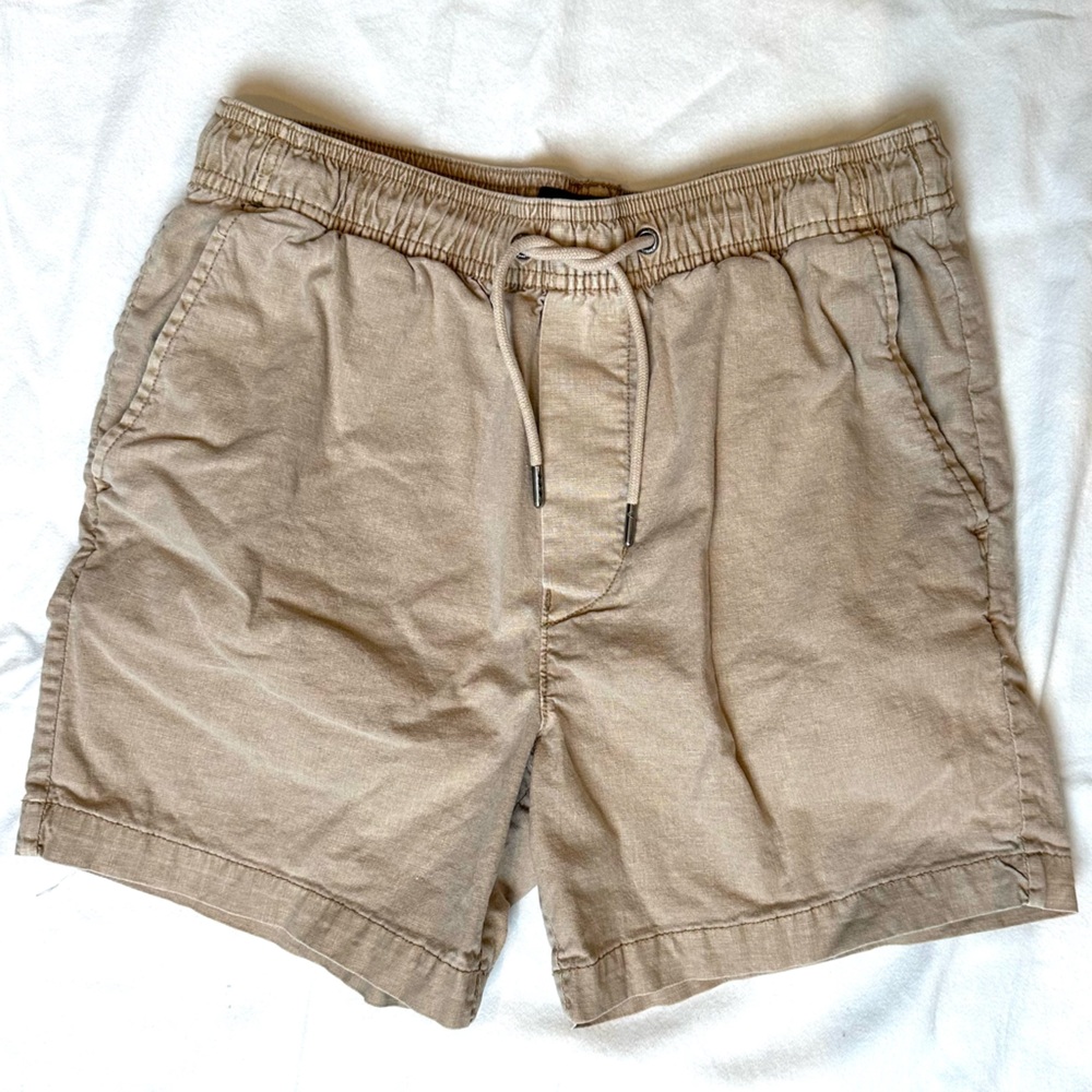 American Eagle shorts khaki size extra XS elastic waistband and tie drawstring